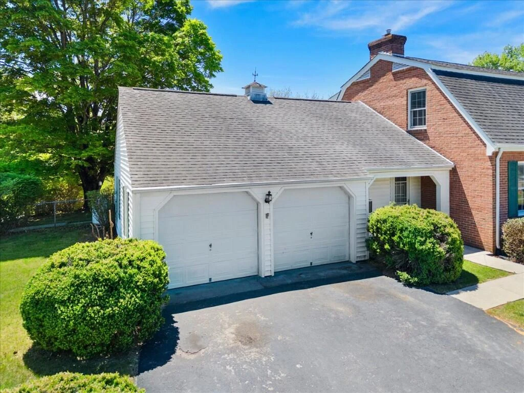 695 Wren DR - Photo 64