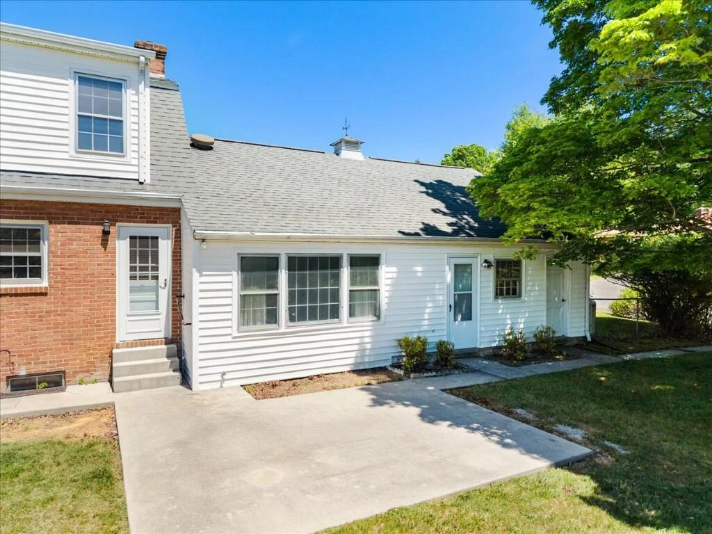 695 Wren DR - Photo 69