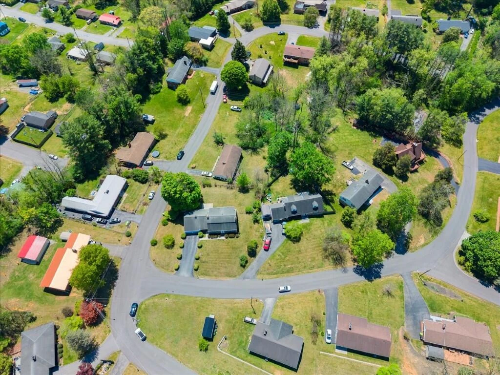 695 Wren DR - Photo 74