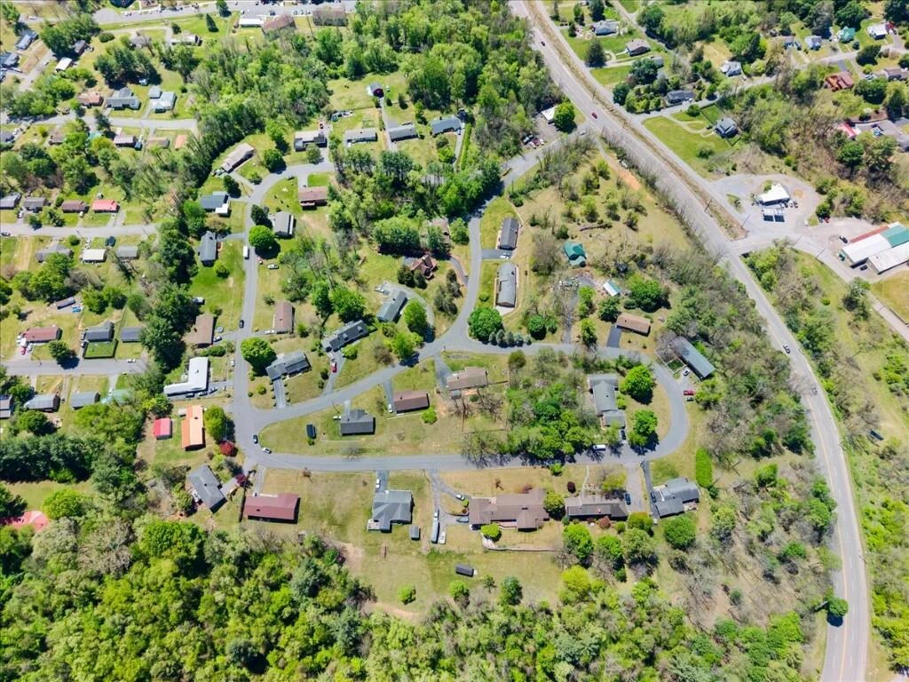 695 Wren DR - Photo 75