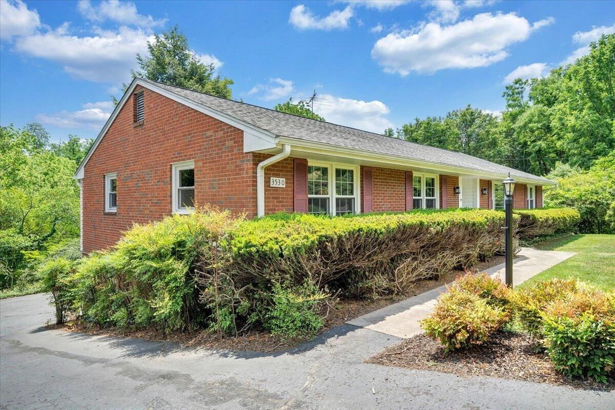 3530 Holland DR