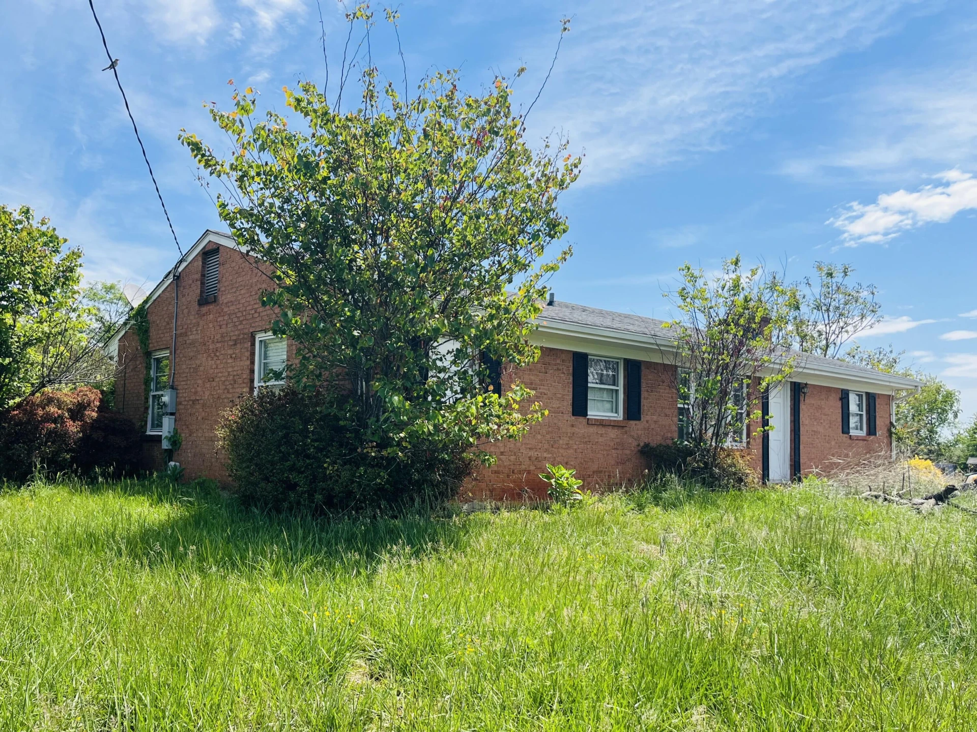 514 Farmer LN