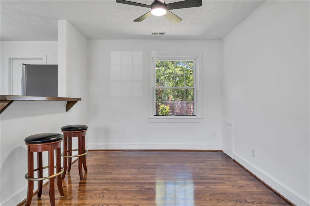 2622 Bowman ST NW - Photo 7