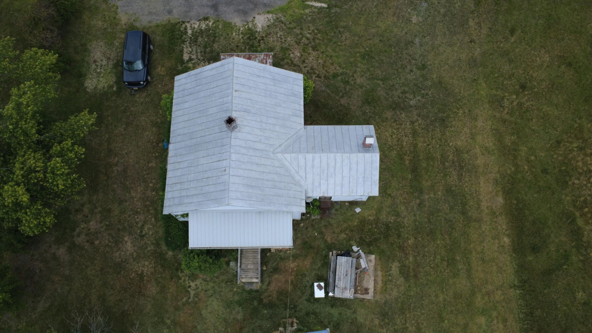702 Alleghany AVE - Photo 5