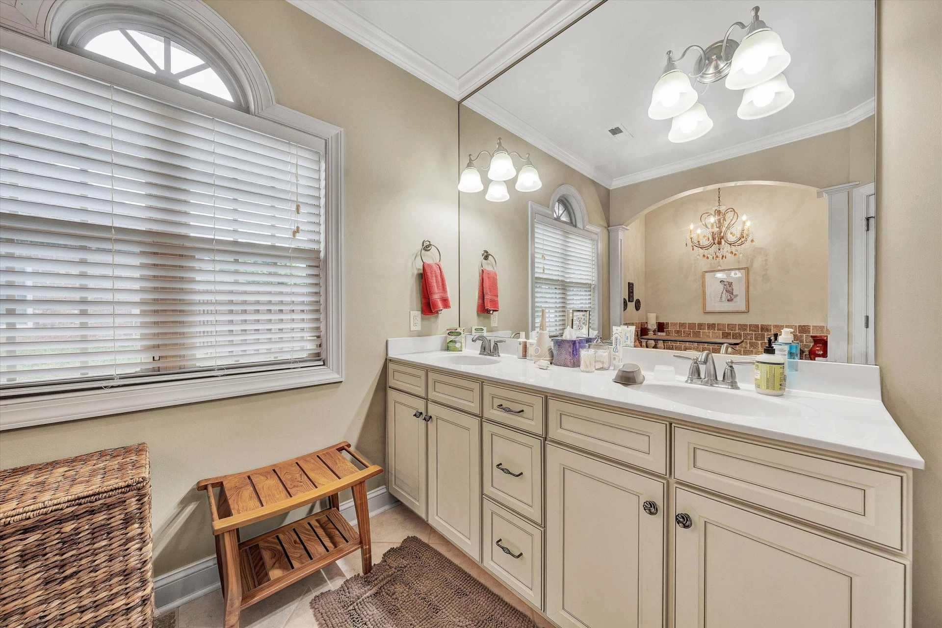 229 Mountain Brook DR NE - Photo 4
