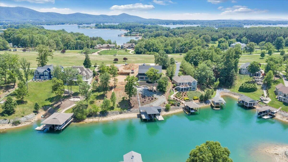 775 Compass Cove CIR - Photo 96