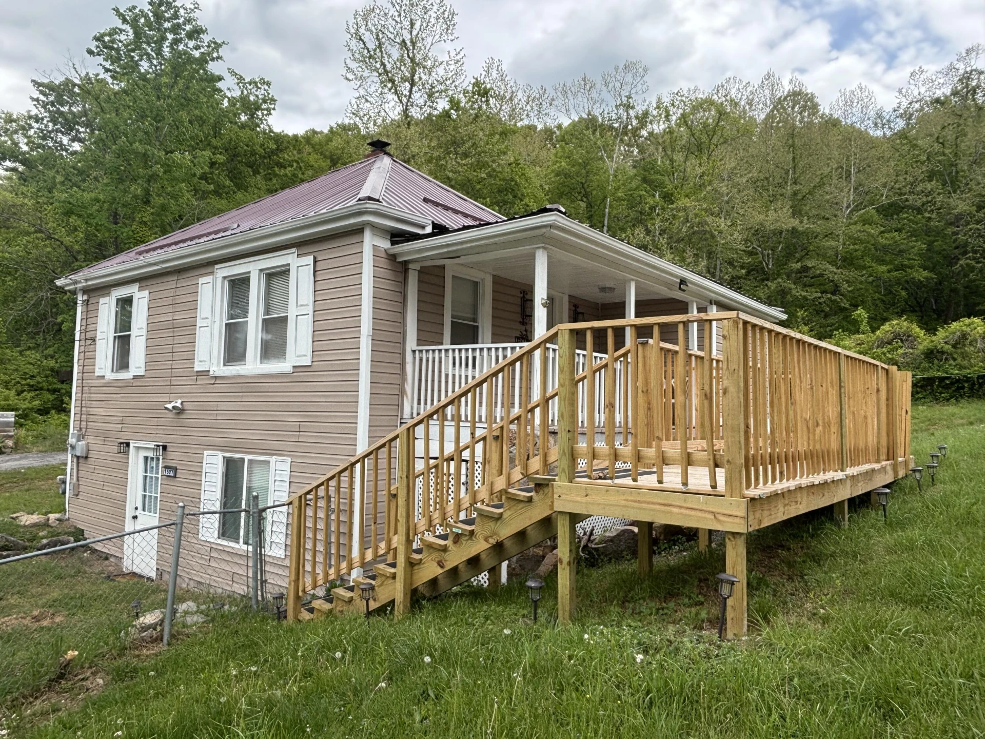 1527 N Princeton DR