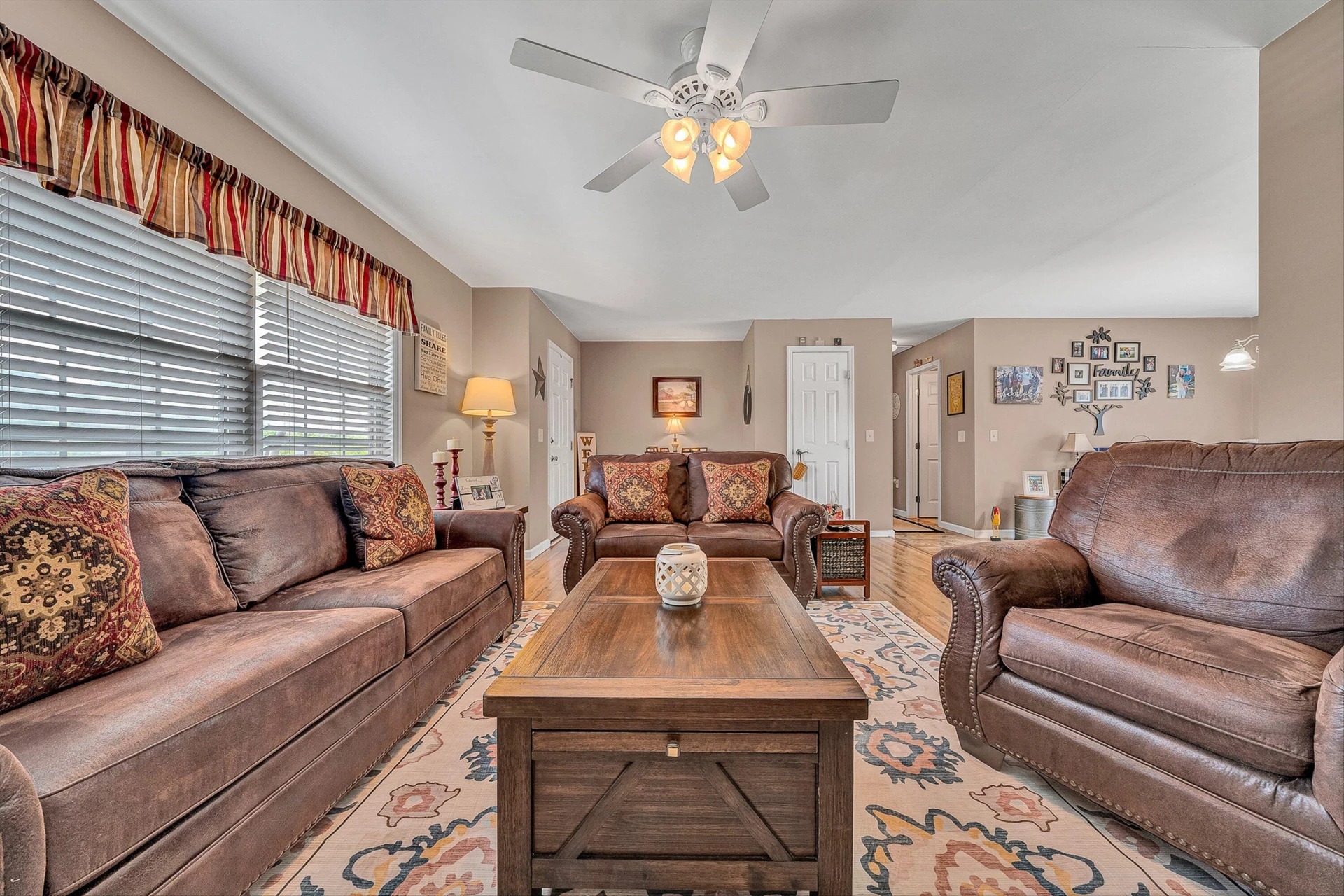 19 Cook AVE - Photo 11