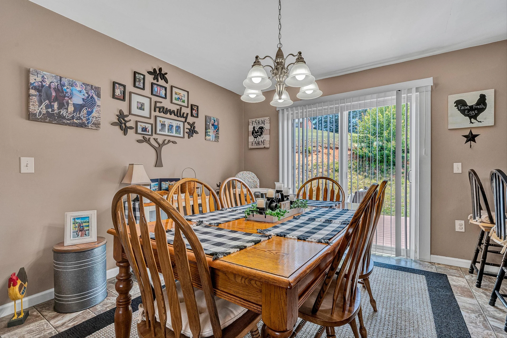 19 Cook AVE - Photo 12