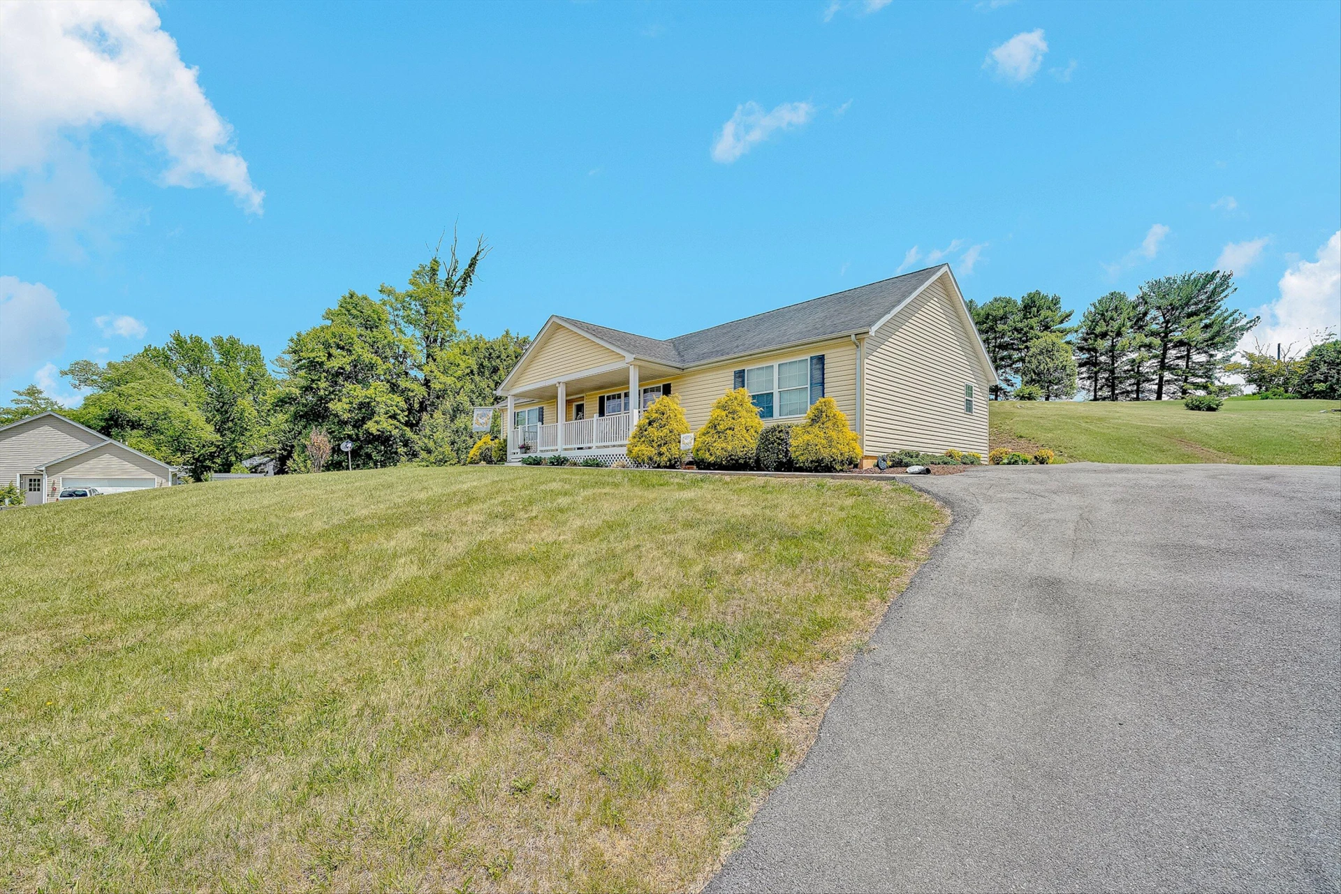 19 Cook AVE - Photo 39