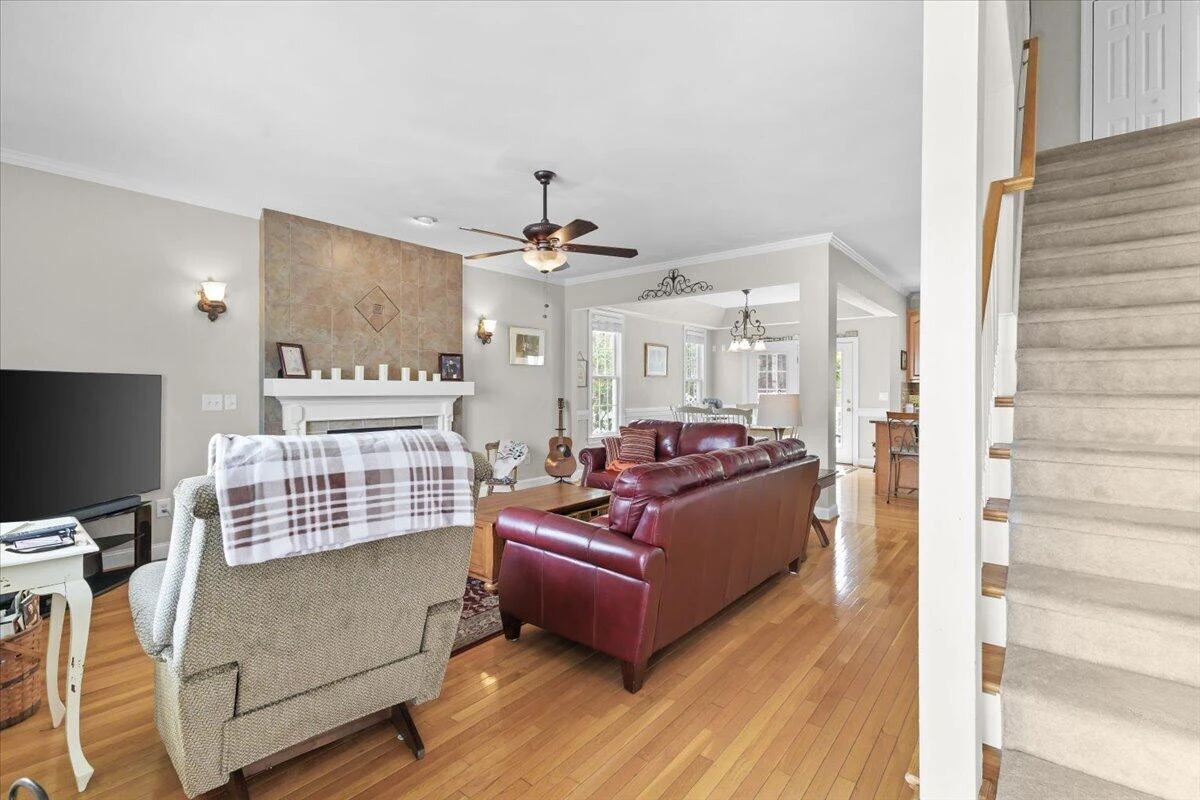 831 Sumpter PL - Photo 6