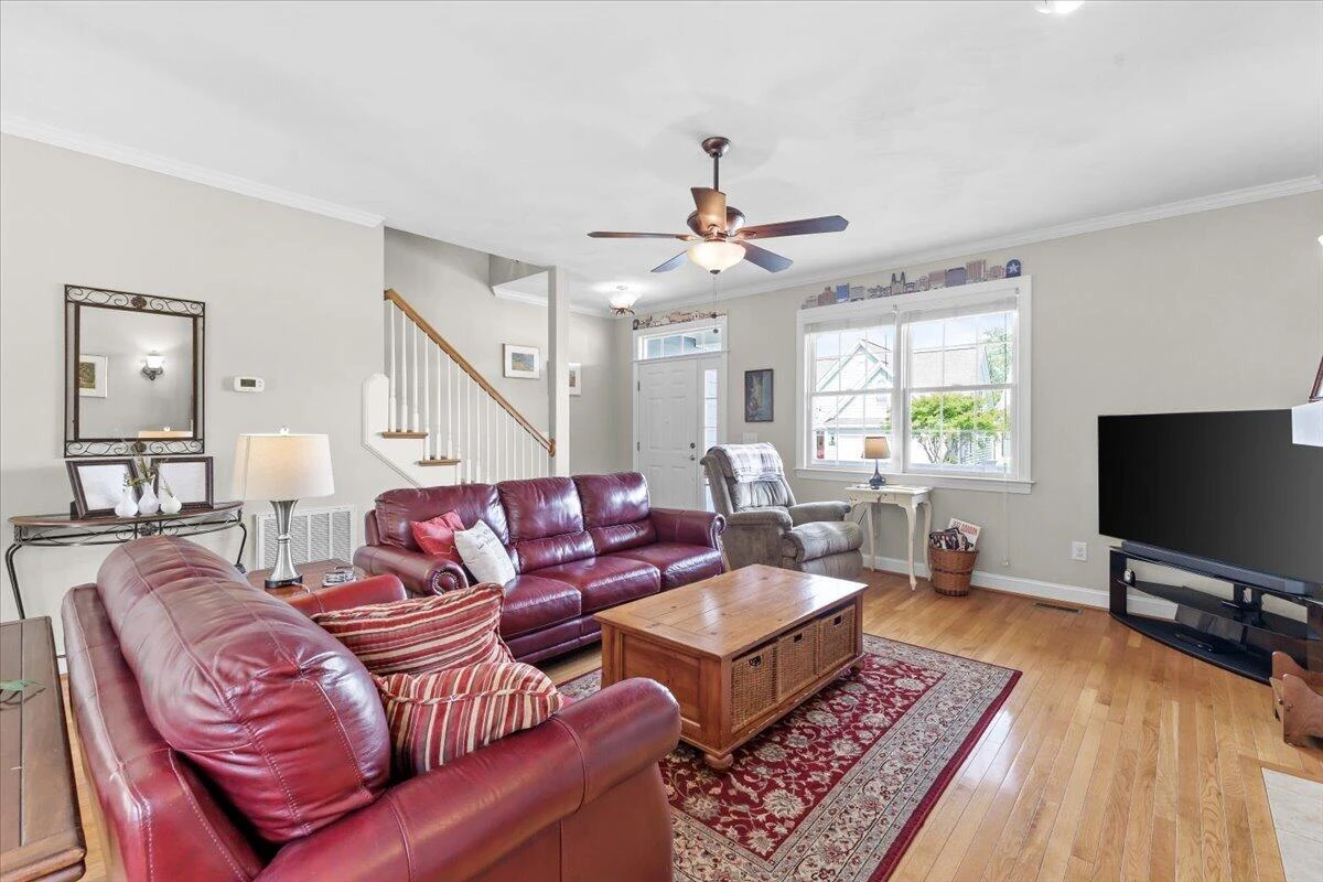 831 Sumpter PL - Photo 8