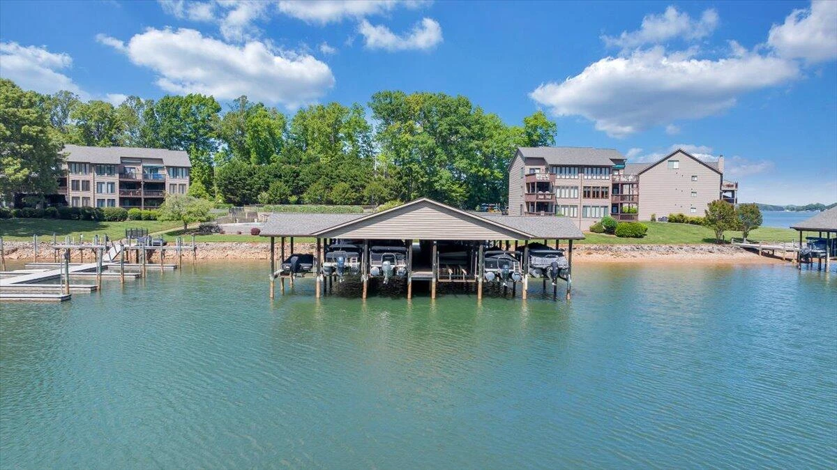 620 Montevista RD #602 - Photo 3