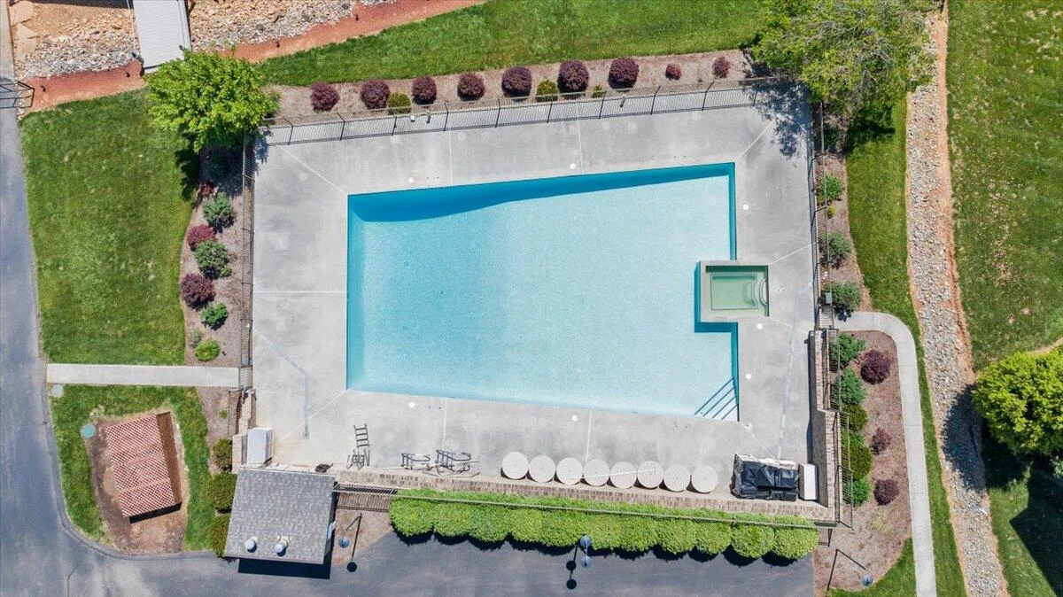 620 Montevista RD #602 - Photo 38
