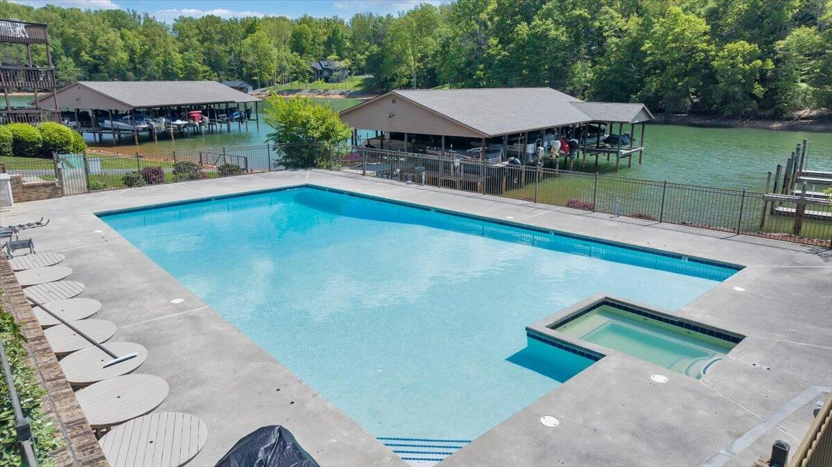 620 Montevista RD #602 - Photo 39