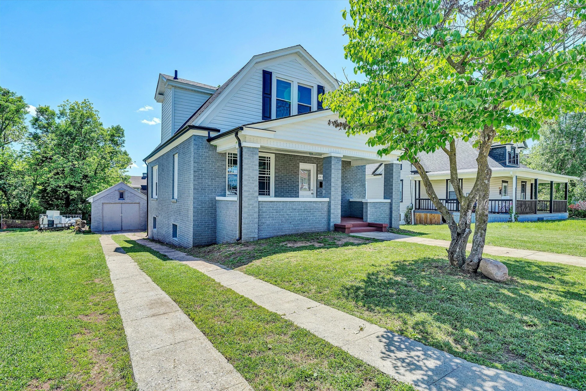 2416 Staunton AVE NW - Photo 2