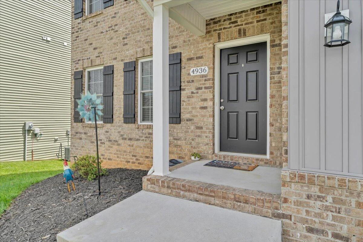 4936 Warrior DR - Photo 3