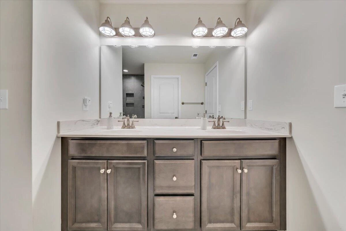 4936 Warrior DR - Photo 30