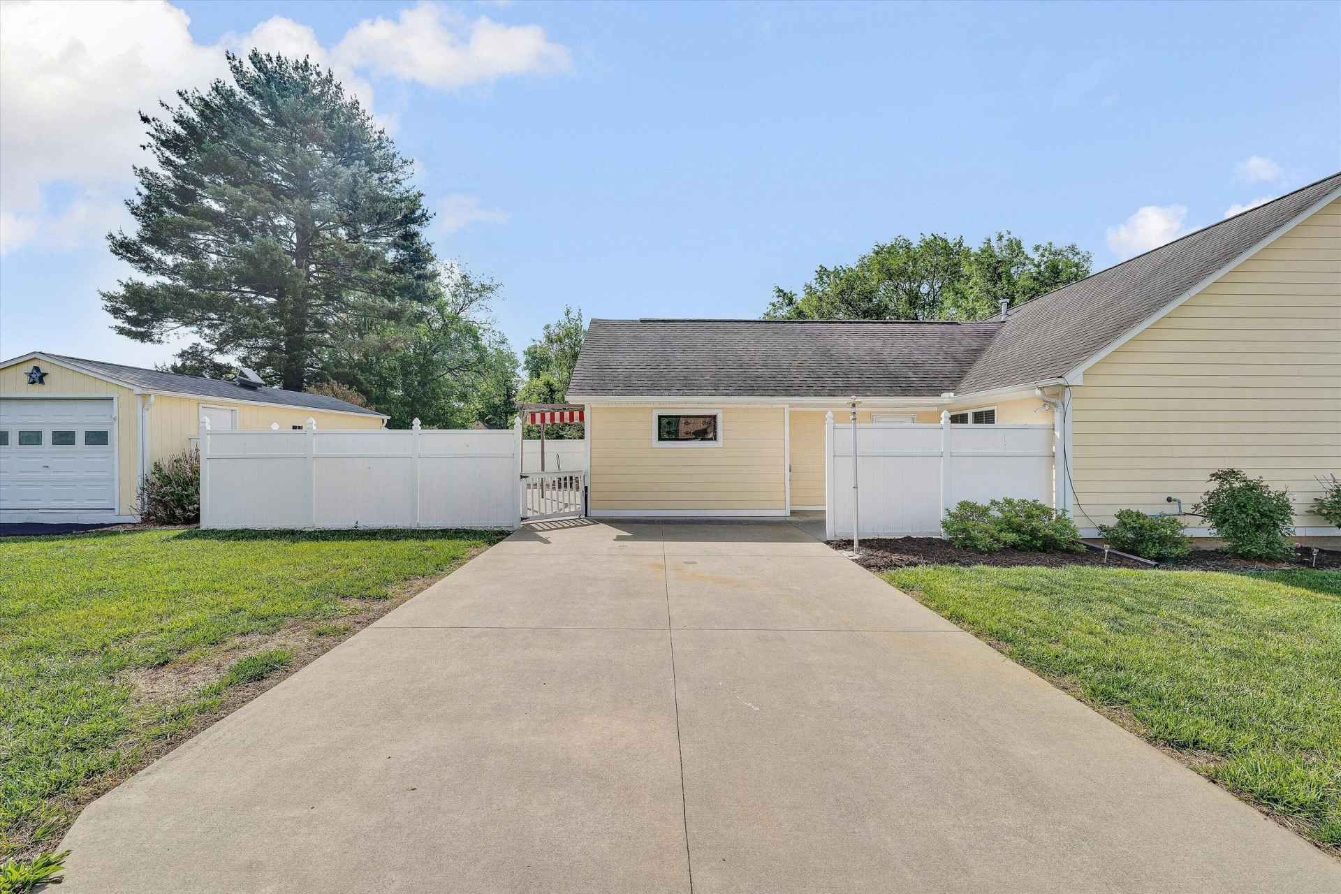 1203 Missouri AVE - Photo 27