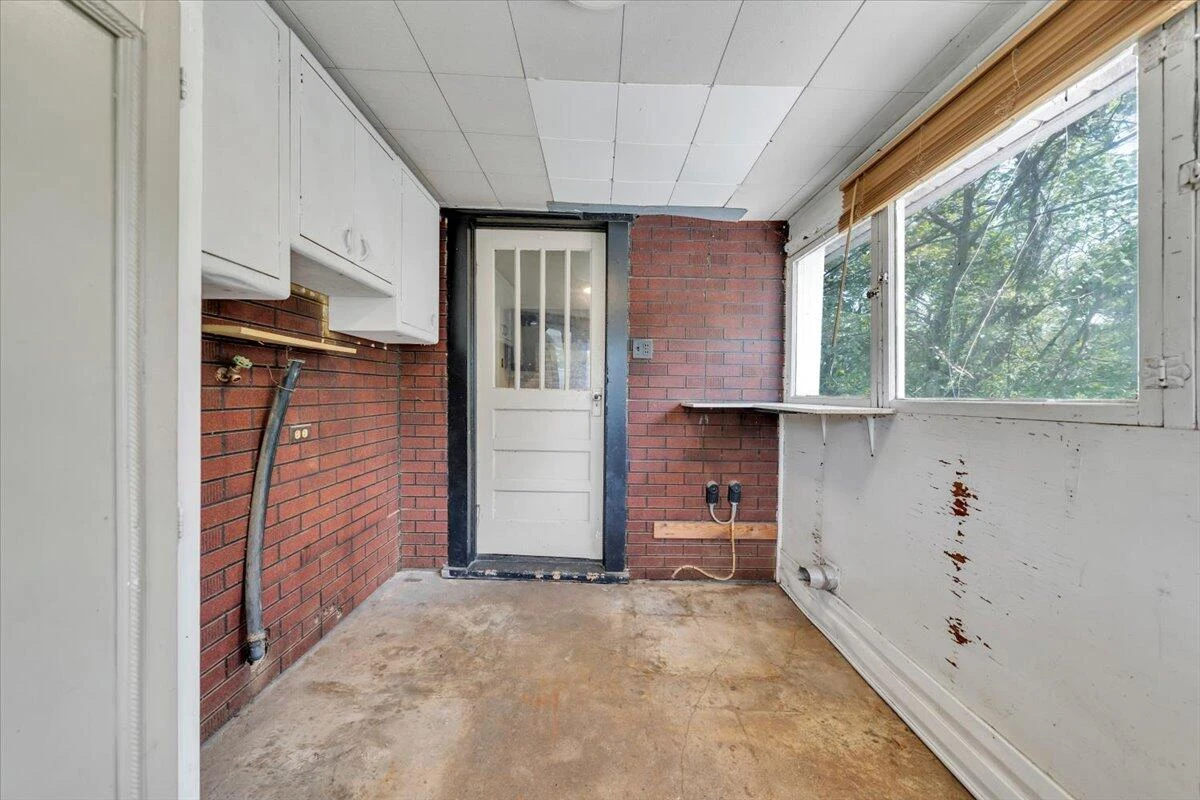 1913 Willis ST - Photo 12