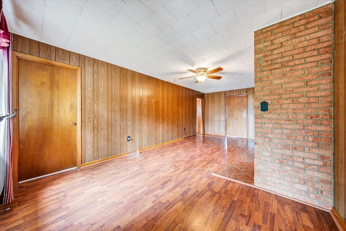 93 Forest AVE - Photo 13