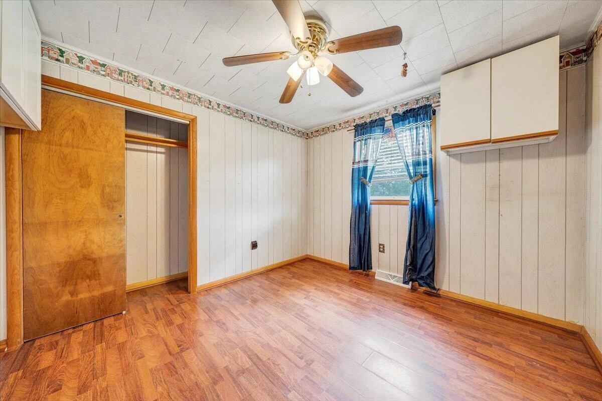 93 Forest AVE - Photo 21