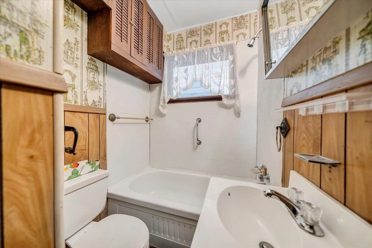 93 Forest AVE - Photo 28