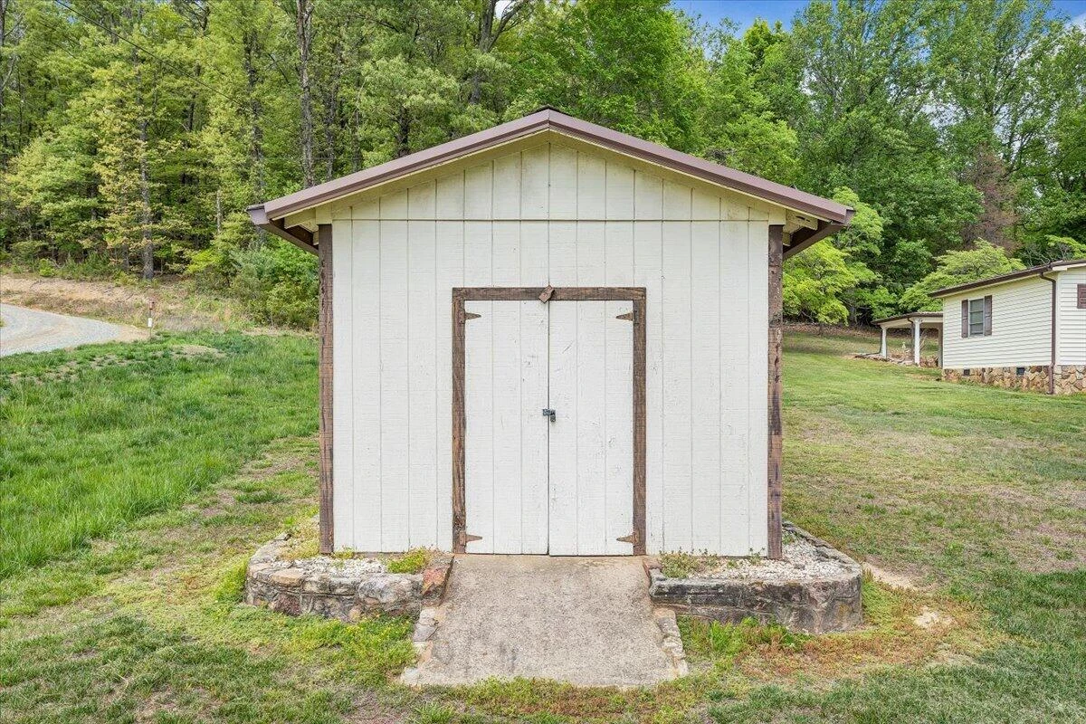93 Forest AVE - Photo 39