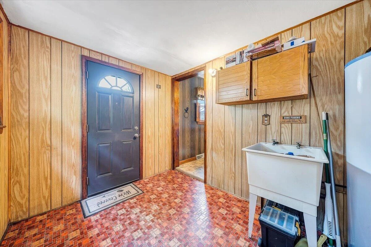 93 Forest AVE - Photo 7