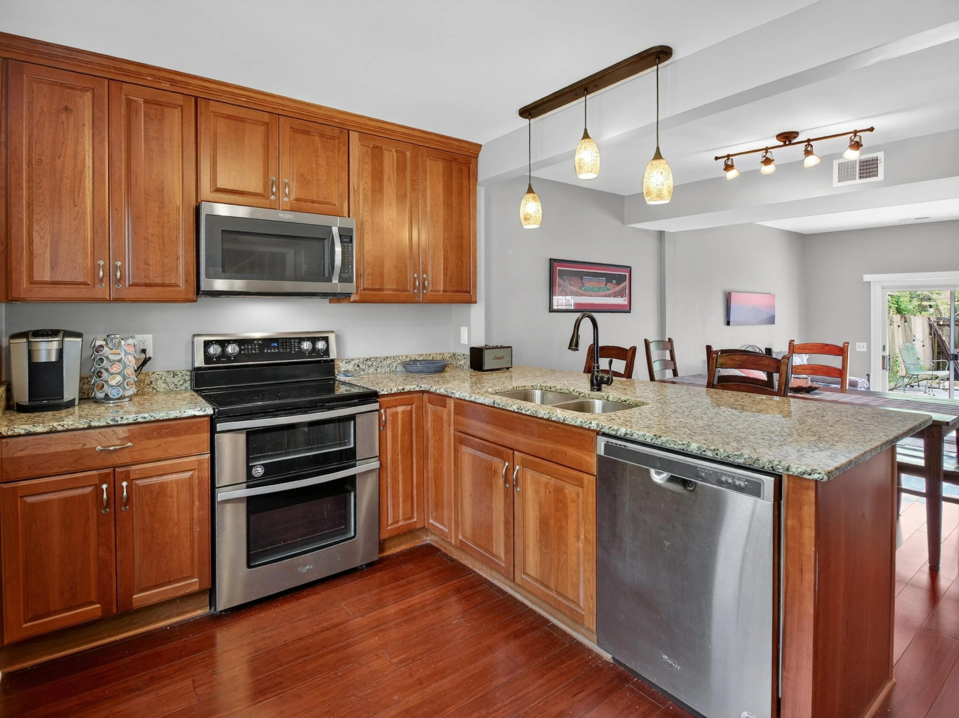 120 Camelot CT - Photo 12