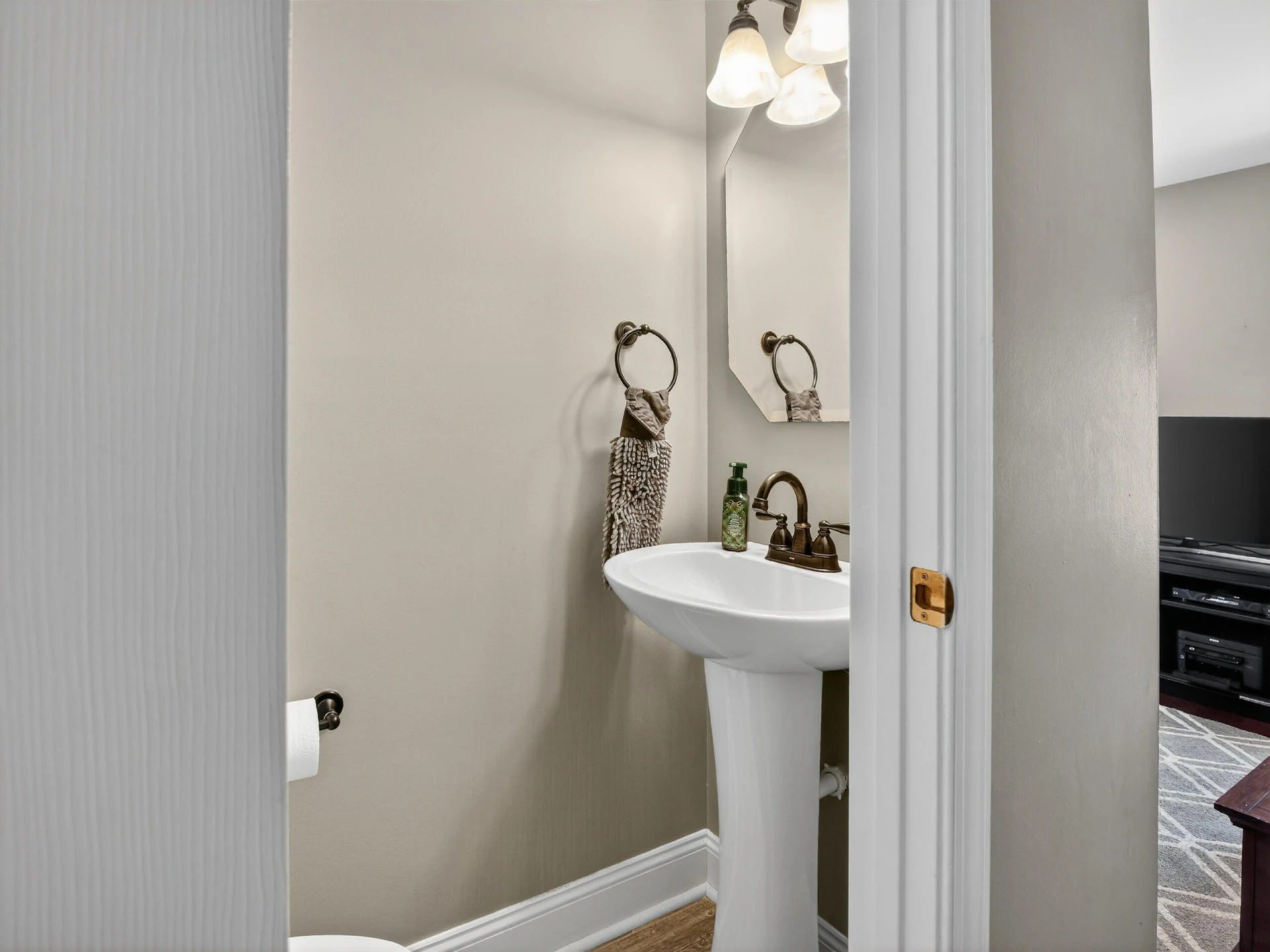 120 Camelot CT - Photo 17