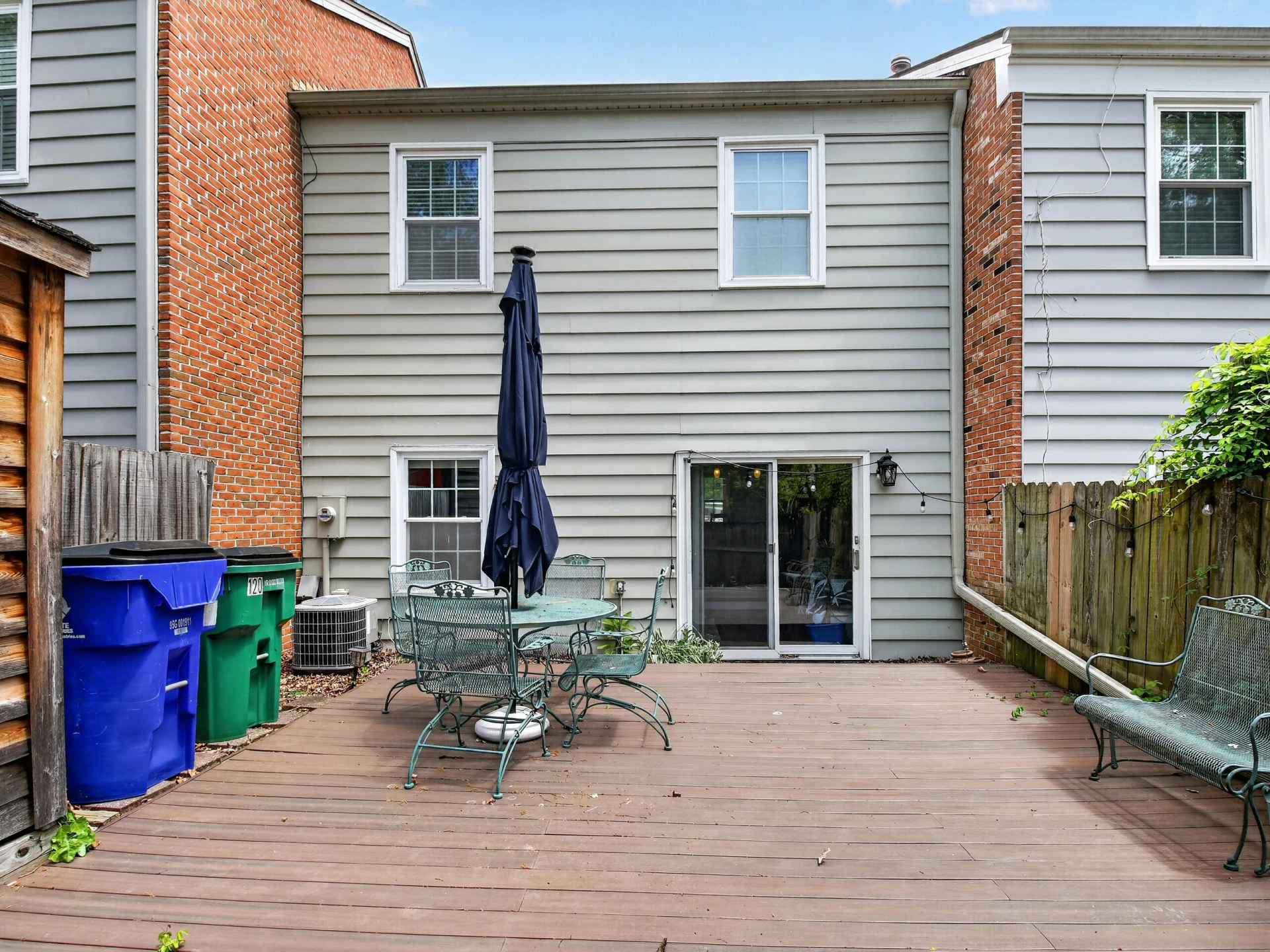 120 Camelot CT - Photo 26