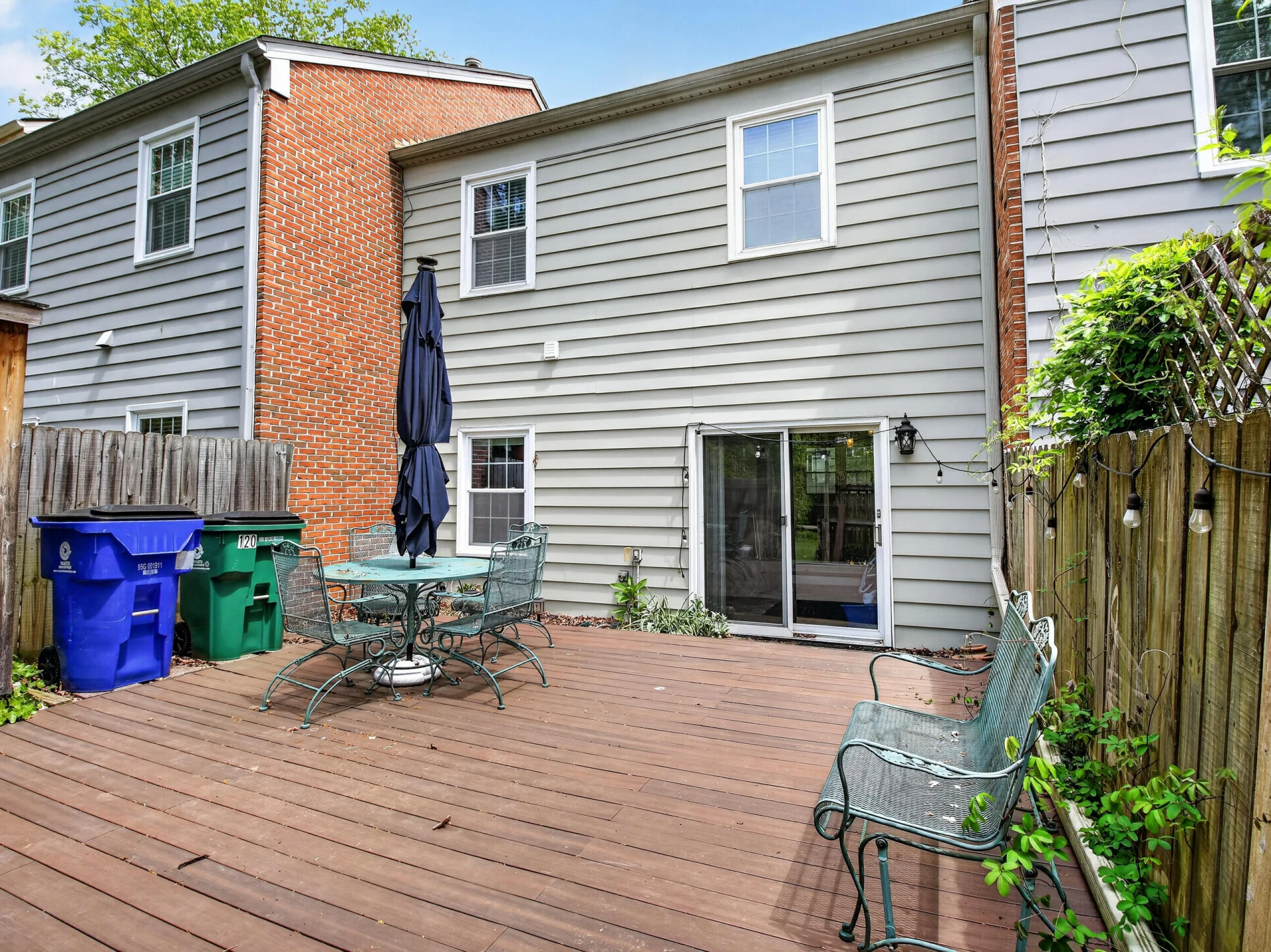 120 Camelot CT - Photo 27