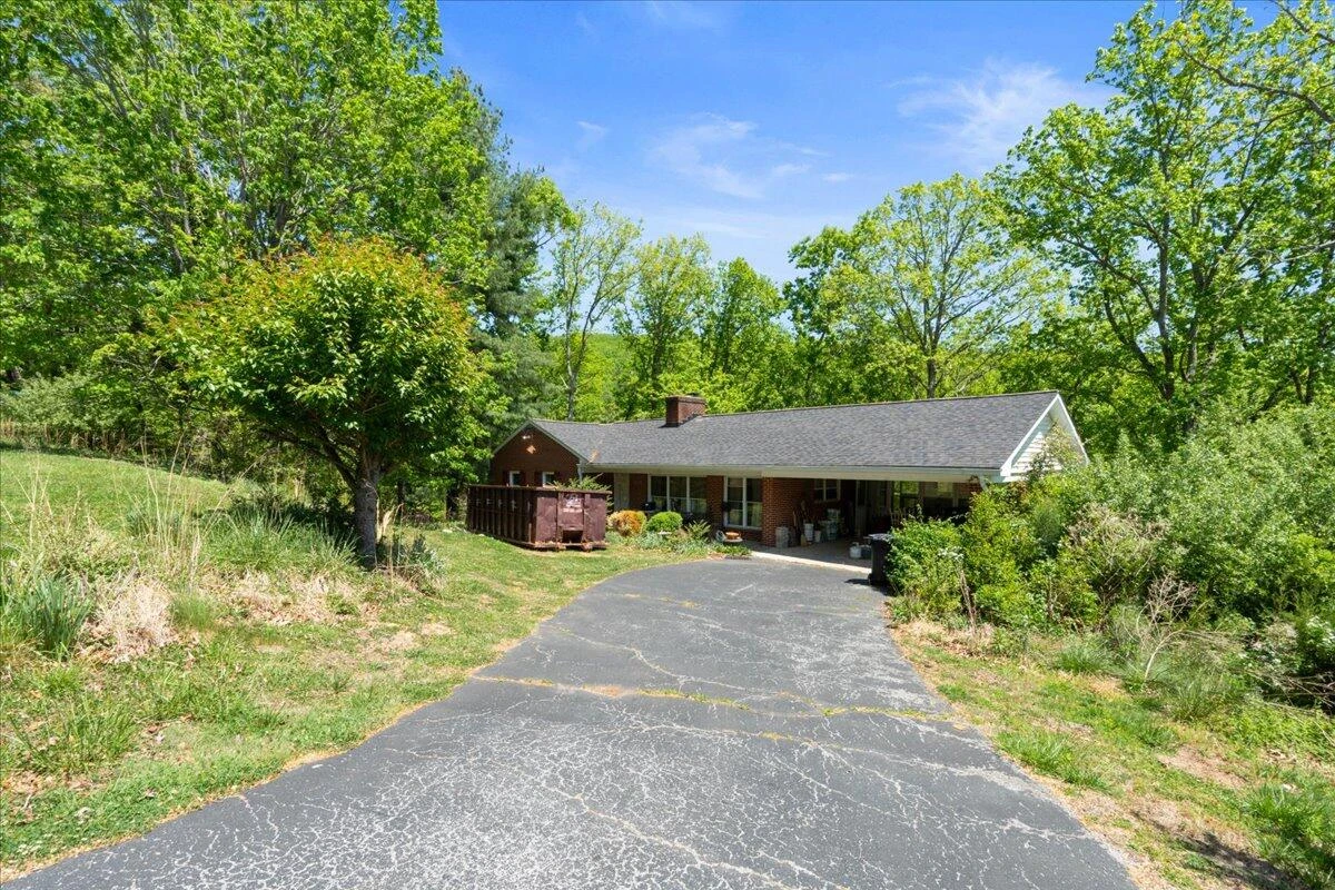6671 Suncrest DR - Photo 24