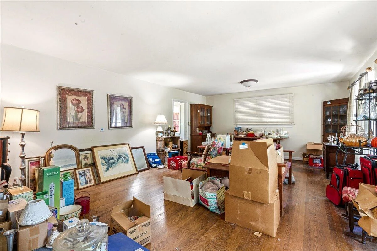 6671 Suncrest DR - Photo 6