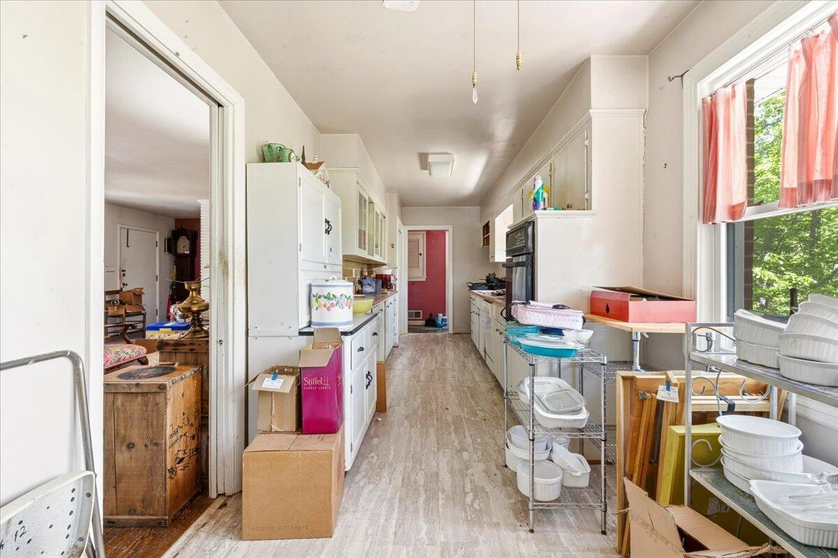 6671 Suncrest DR - Photo 8