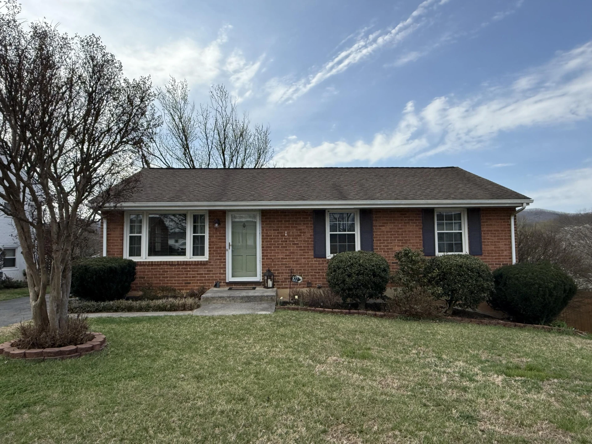 822 MORAN AVE