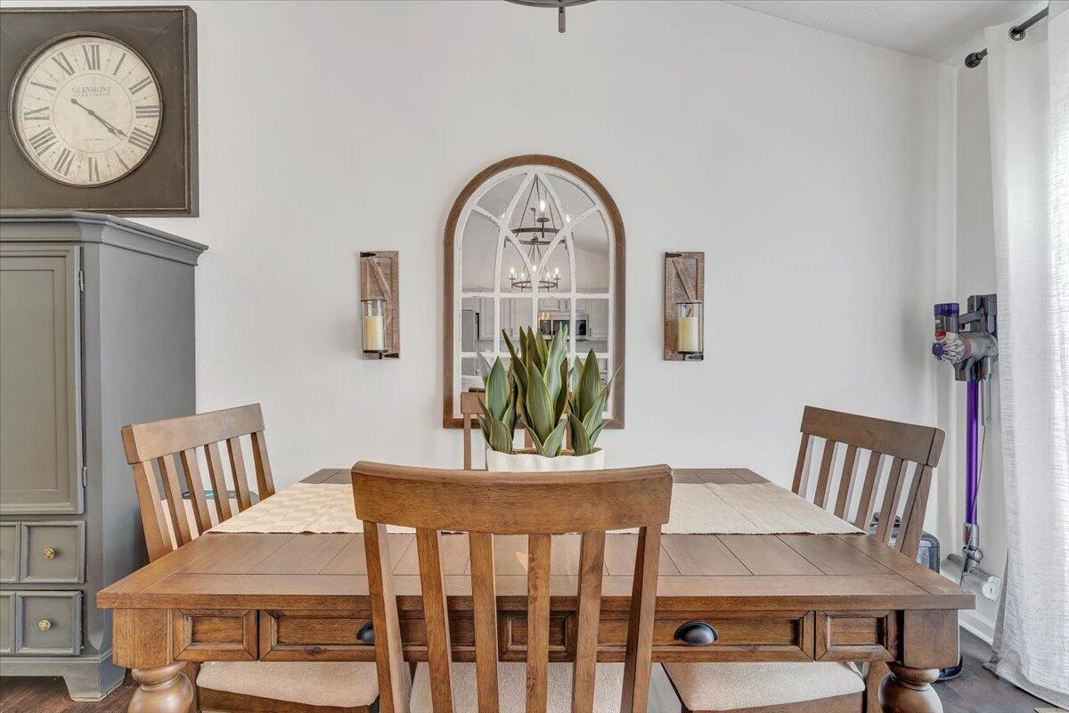 439 Howard DR - Photo 11