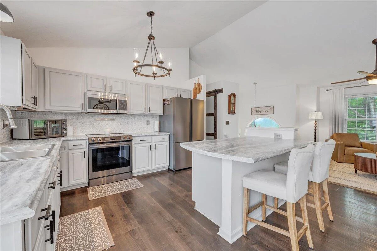439 Howard DR - Photo 13