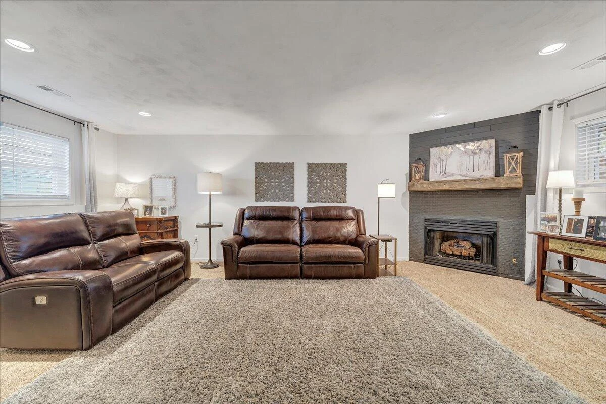 439 Howard DR - Photo 26