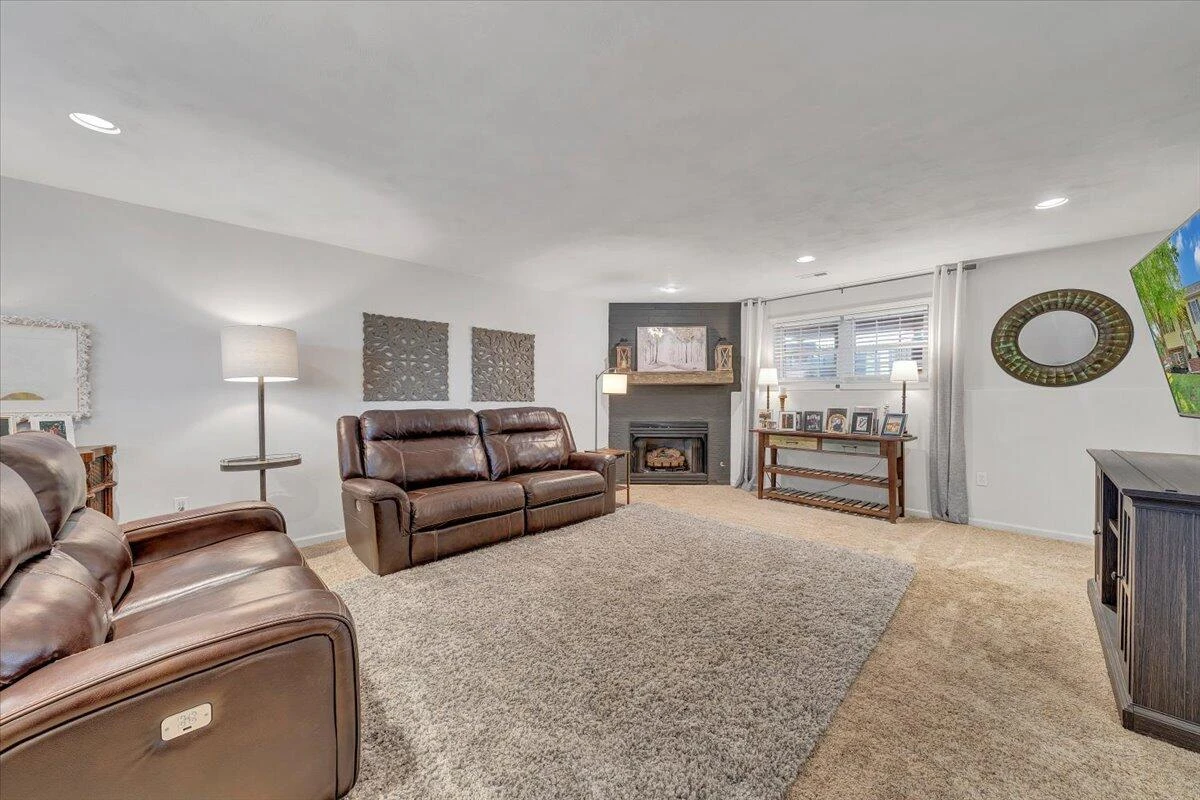 439 Howard DR - Photo 27