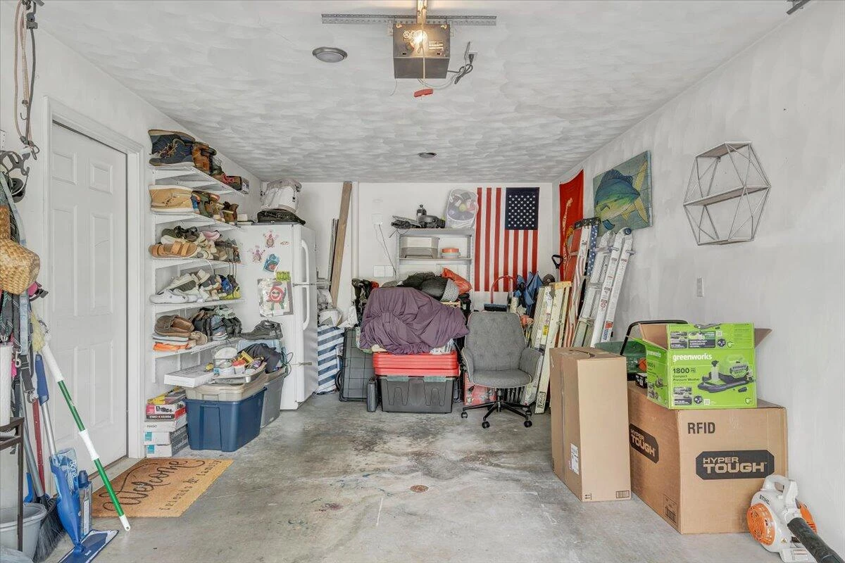439 Howard DR - Photo 33