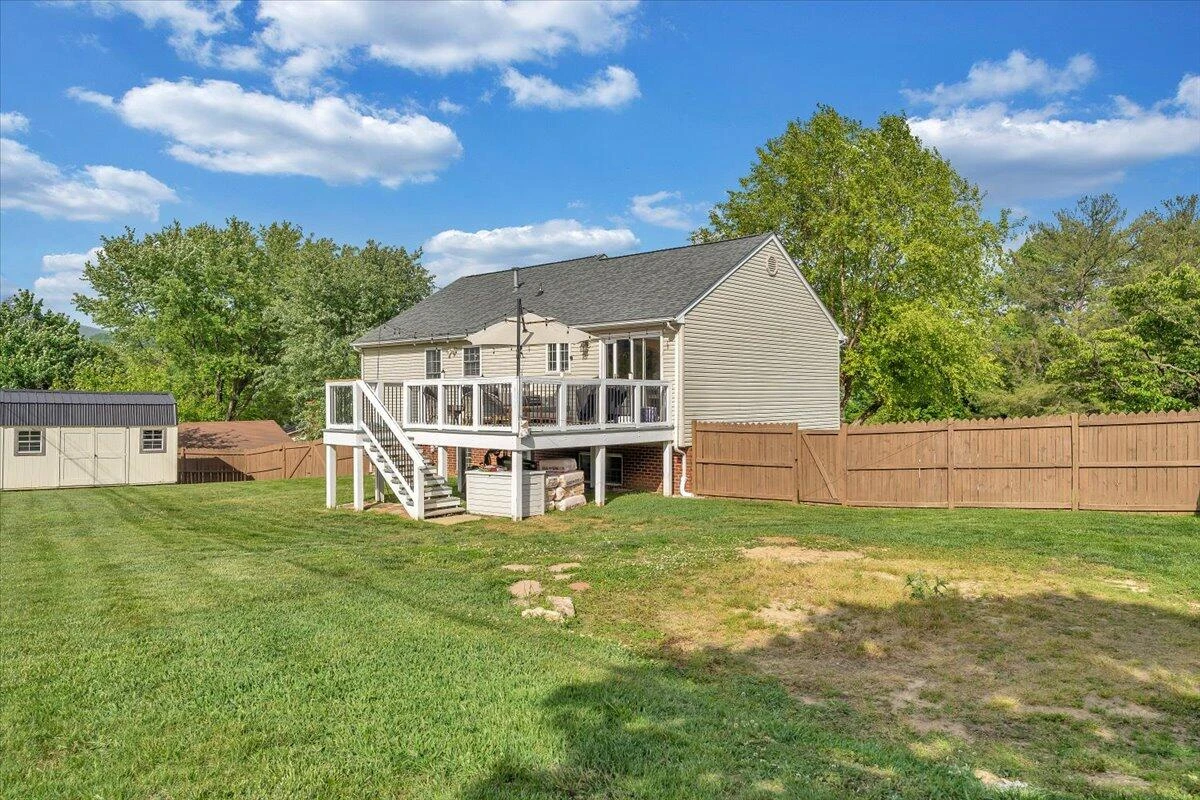 439 Howard DR - Photo 37