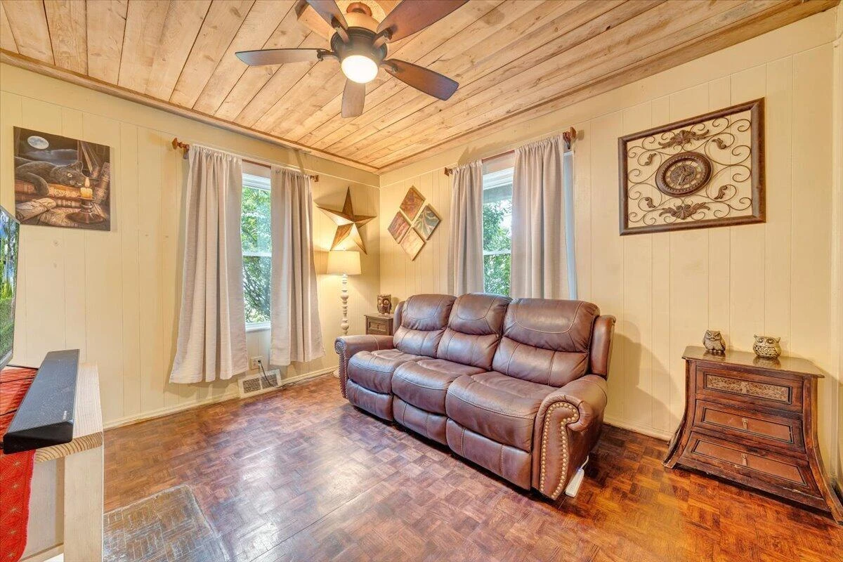1524 Tazewell AVE SE - Photo 8