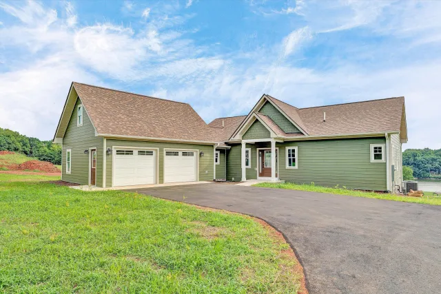 6990 Horseshoe Bend RD, Goodview, VA, 24095