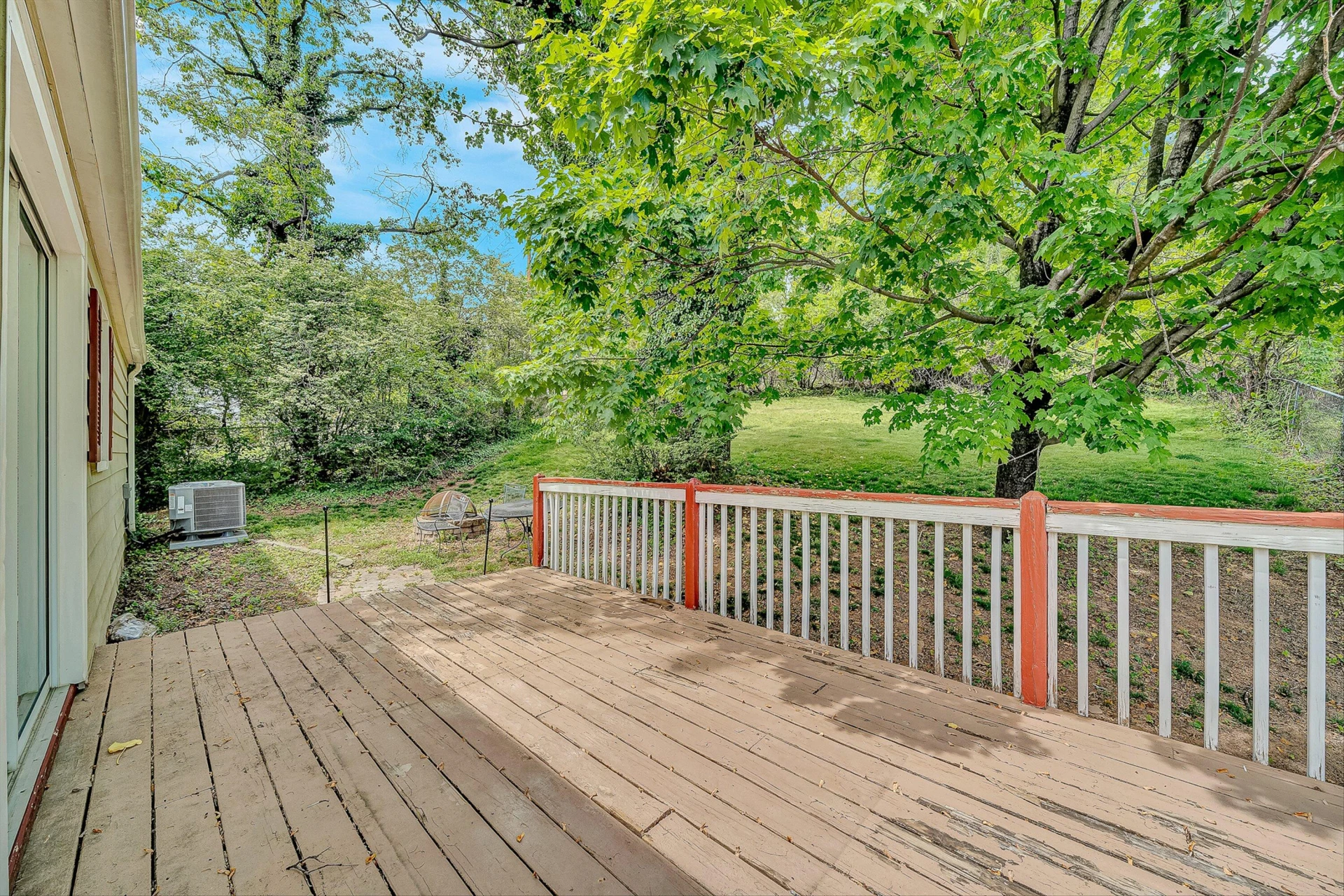 725 Windsor AVE SW - Photo 17