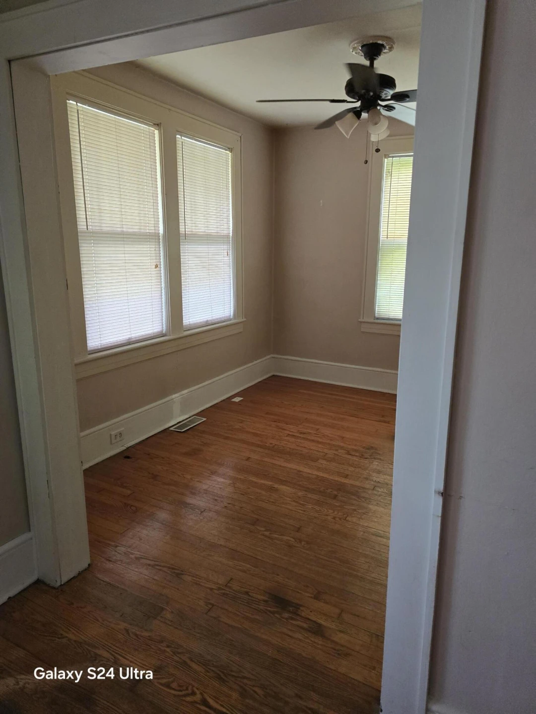 113 Princeton CIR NE - Photo 8