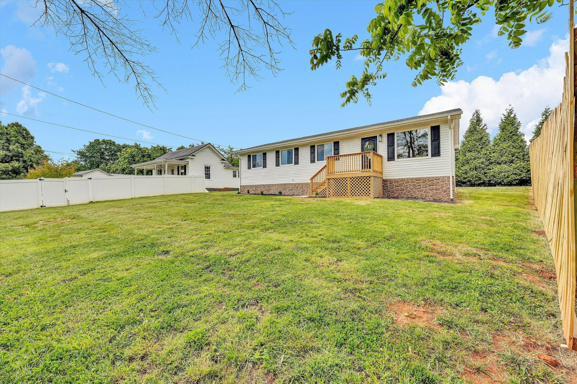 30 Grayson ST - Photo 3