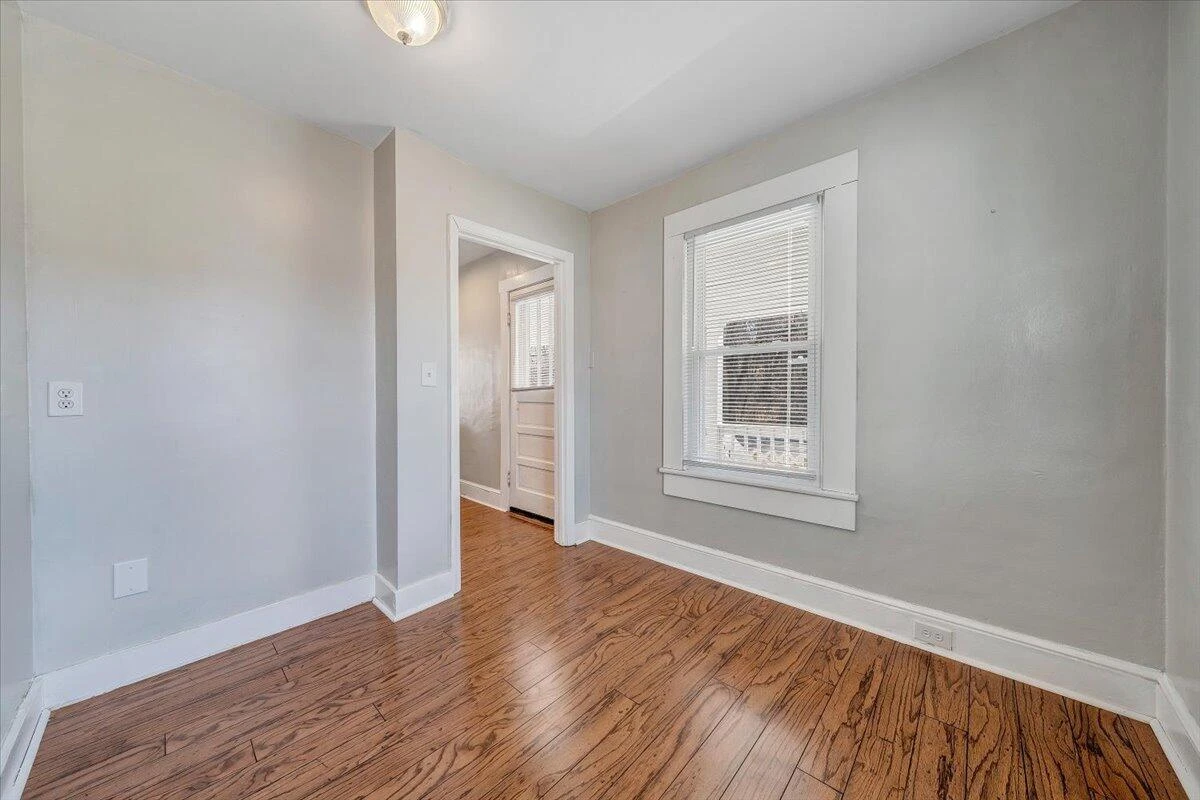 2725 Garden City BLVD SE - Photo 27