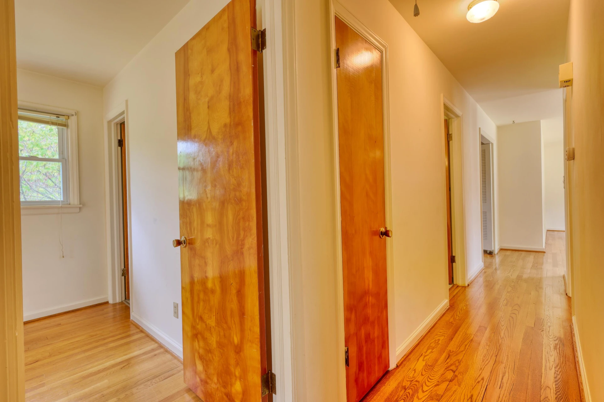 5410 Warwood DR - Photo 11